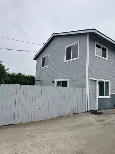 Main picture of 433 Arcade Dr
