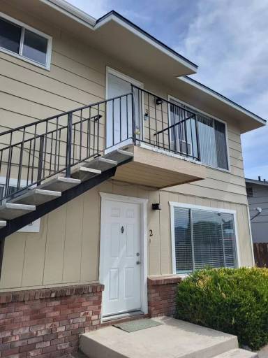 Main picture of 1680 E Long St