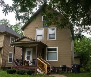Main picture of 1016 E University Ave