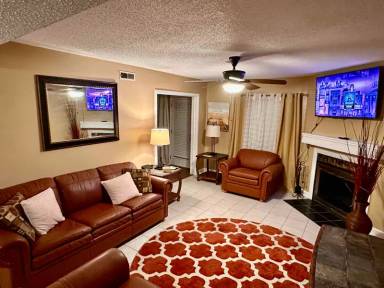 Main picture of 3004 Village Creek Dr