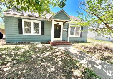 Main picture of 2305 27th St