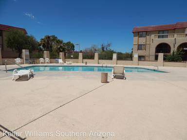 Main picture of 6321 N Barcelona Ct