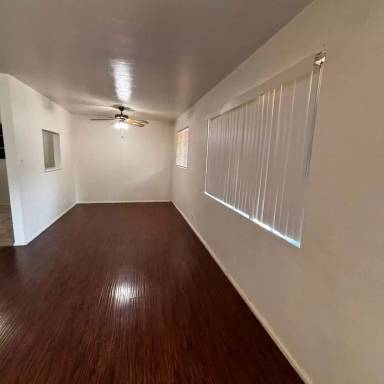 Main picture of 1429 E Williams St