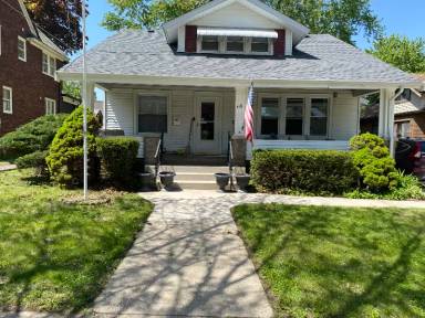 Main picture of 418 Paris Ave