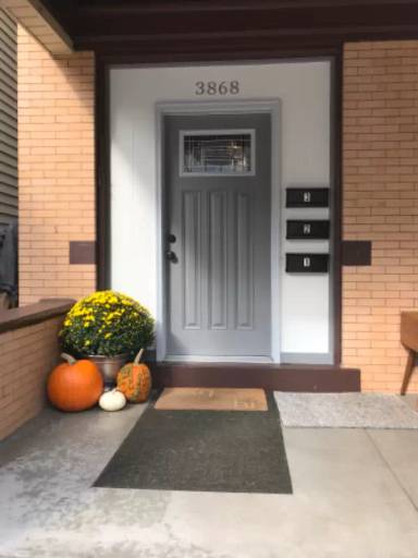 Main picture of 3868 East St