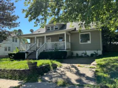 Main picture of 3819 N Vincent Ave
