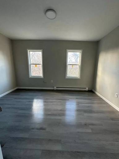 Main picture of 19 Amity Ct