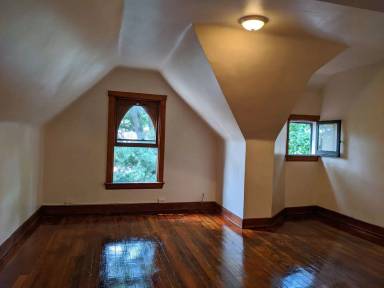 Main picture of 20 Wallace Ave