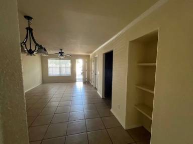 Main picture of 2807 SW 27th Ave