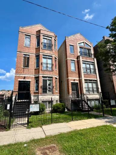 Main picture of 5331 S Calumet Ave