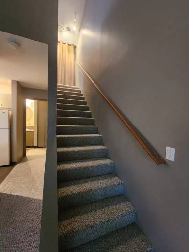 Main picture of 7002 N Alta Ave