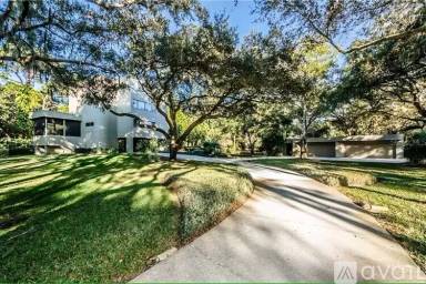 Main picture of 1001 Gilford St
