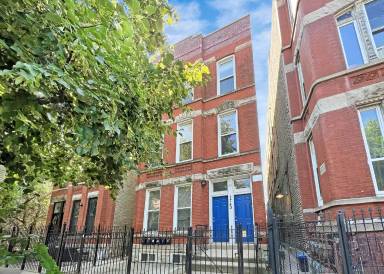 Main picture of 1743 W Erie St
