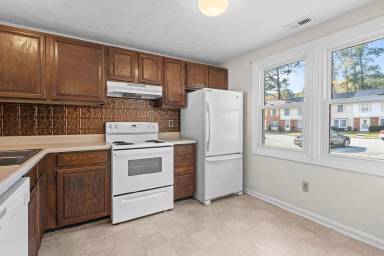 Main picture of 533 Chanticlar Ct