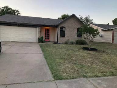 Main picture of 1422 Laurel Ln