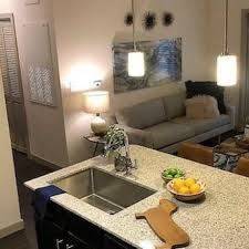 Main picture of 15069 Interstate 35 N