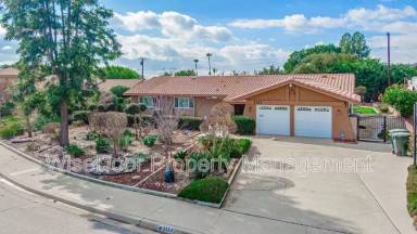 Main picture of 2157 La Sierra Way