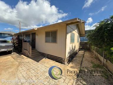 Main picture of 1043 Long Ln
