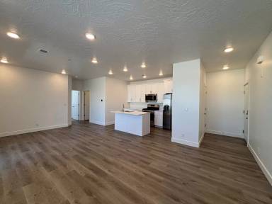 Main picture of 5801 S Garnet Dr