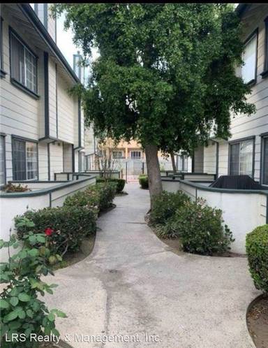 Main picture of 14425 Foothill Blvd