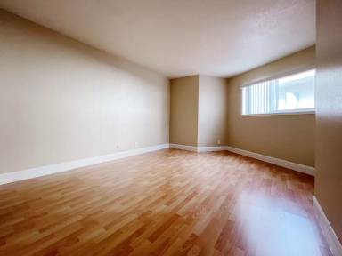Main picture of 1300 El Camino Real