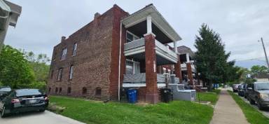 Main picture of 563 E 118th St