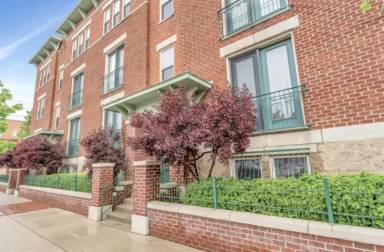Main picture of 332 S 3rd St