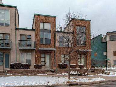 Main picture of 2352 S Xanadu Way
