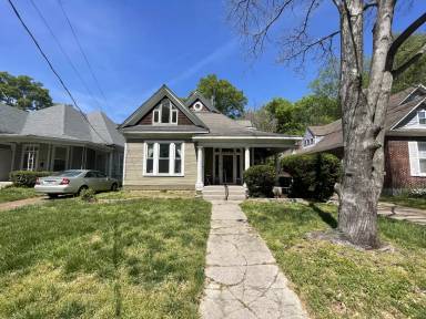 Main picture of 2098 Cowden Ave