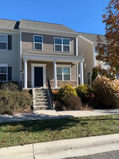 Main picture of 215 Phoenix Blvd NW