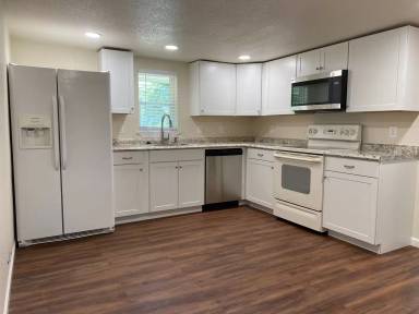 Main picture of 309 Hobson St