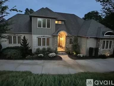 Main picture of 271 44th Avenue Cir NW