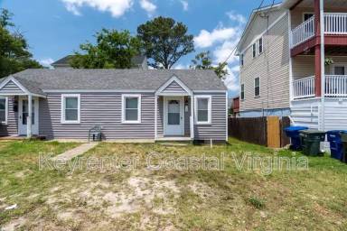 Main picture of 9569 6th Bay St