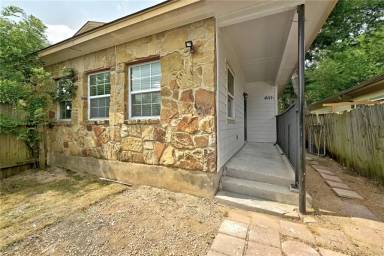 Main picture of 6111 Caddie St