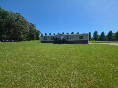 Main picture of 175 Oak Ln
