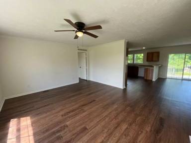 Main picture of 194 Winding Creek Cir