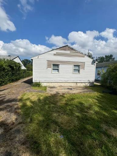 Main picture of 4648 E 173rd St