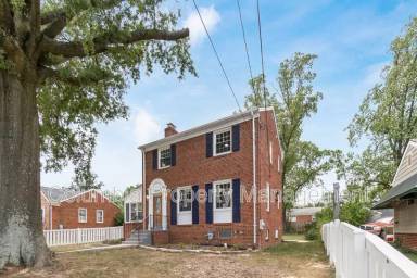 Main picture of 2114 Beechwood Rd