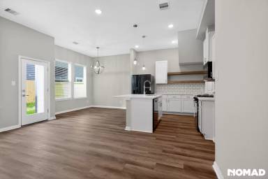 Main picture of 208 Clark Meadows Ln
