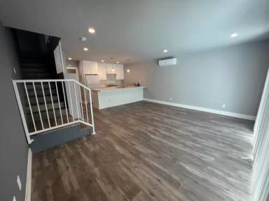 Main picture of 4024 Emerald St