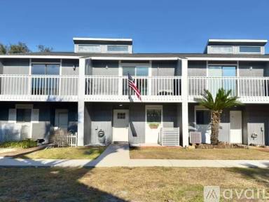Main picture of 27 Court Dr