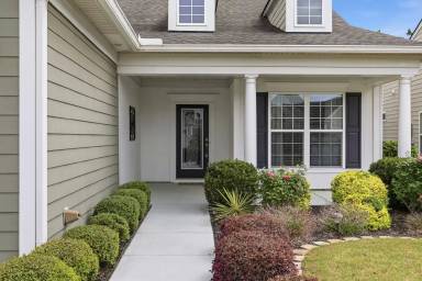 Main picture of 686 Northlake Blvd