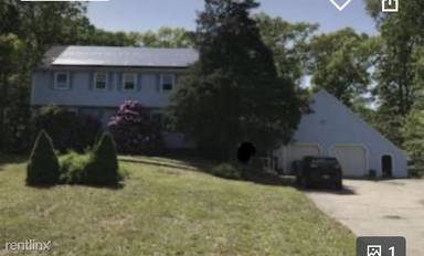 Main picture of 150 Country Club Dr