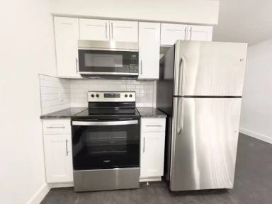 Main picture of 5030 W Washington St