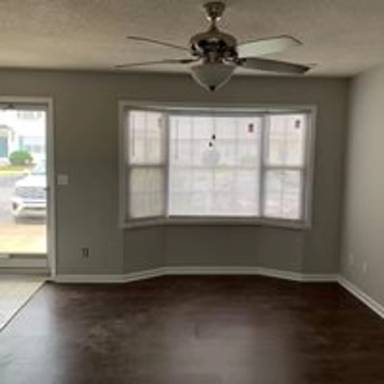 Main picture of Sterling Pointe Apartments