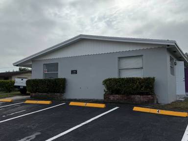 Main picture of 2880 SW 1st St