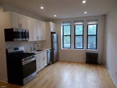 Main picture of 446 Saint Johns Pl