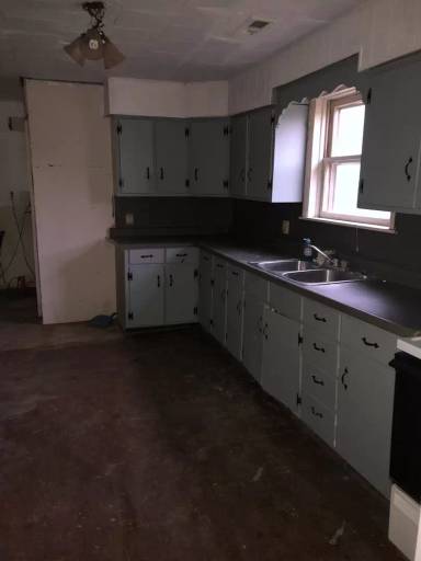 Main picture of 1184 N Front St