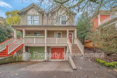 Main picture of 55 NE Cook St