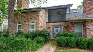 Main picture of 8917 Glenmora Dr